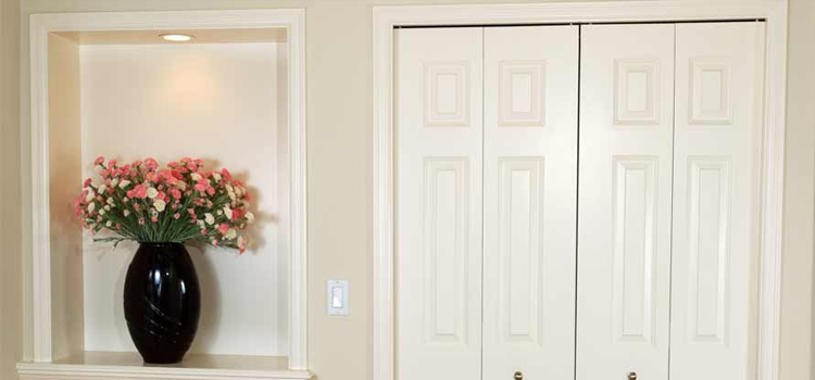 residential closet door repair in Casa de Oro-Mount Helix